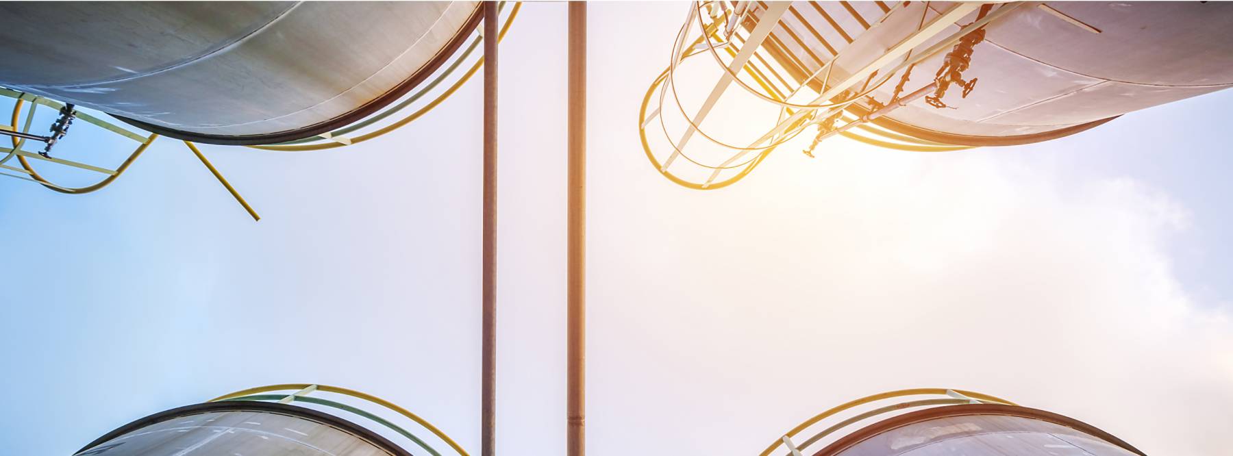 Home: contact UM Group